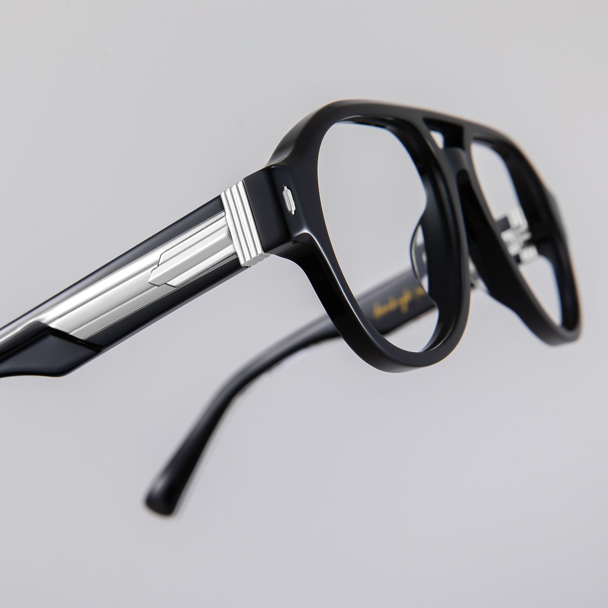 Cover O